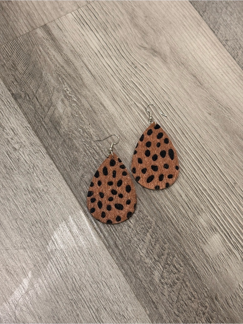 Teardrop Leopard Print Drop Earrings - Brown